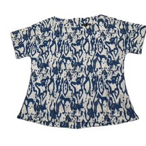 Boho Chic XS Blue &amp; White Patterned Short Sleeve Top Button Back Boxy - $209.77 MXN