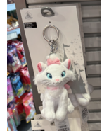 Disney Parks Marie the Cat Plush Keychain NEW - £23.89 GBP