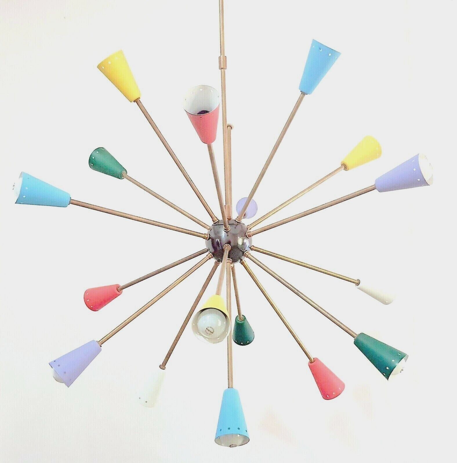 Lustre Spoutnik Coloré 16 Bras - Style Mid-century Italien En Laiton | Neuf, Design Années 70