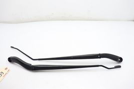 08-20 DODGE GRAND CARAVAN FRONT WINDSHIELD WIPER ARMS PAIR E0298 image 8