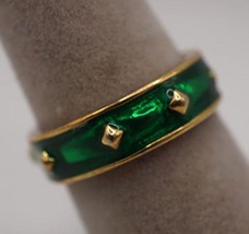 Monet Costume Jewelry Ring Enamel Brass Green Size 7 - £15.47 GBP
