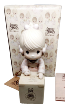 Precious Moments 1987 Sharing Is Universal Charter Member Porcelain Figu... - $10.88