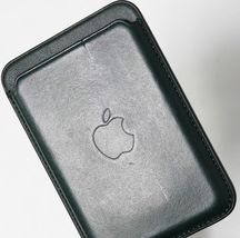 Apple iPhone Leather Wallet with MagSafe MM0X3ZM/A - Sequoia Green image 2