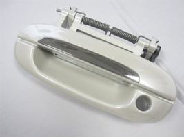 OEM Cadillac CTS DTS Driver Side Left LH Front Door Outside Handle Exterior 800J - £15.71 GBP