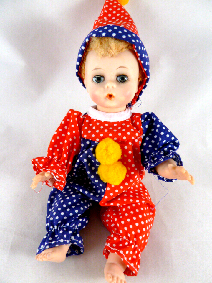 Vintage Madame ALexander LITTLE GENIUS 7" Doll in clown outfit drink wet - $28.40