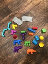 Sands Alive! Deluxe Mold Set Complete 20 Pieces Safari Castle Geometric - $15.78 CAD