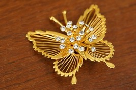 Vintage Costume Jewelry Gold Tone Clear Rhinestone BUTTERFLY Insect Broo... - $16.76