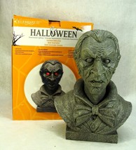 Vampire Dracula Bust Halloween Display W/LIGHT Up Eyes And Movement Celebrate It - £161.86 GBP