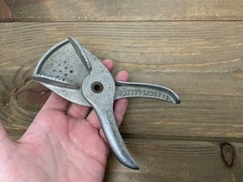 Vtg Lemon or Lime Squeezer Aluminum Hand Held Juicer Kitchen Tool Fresco... - $14.80