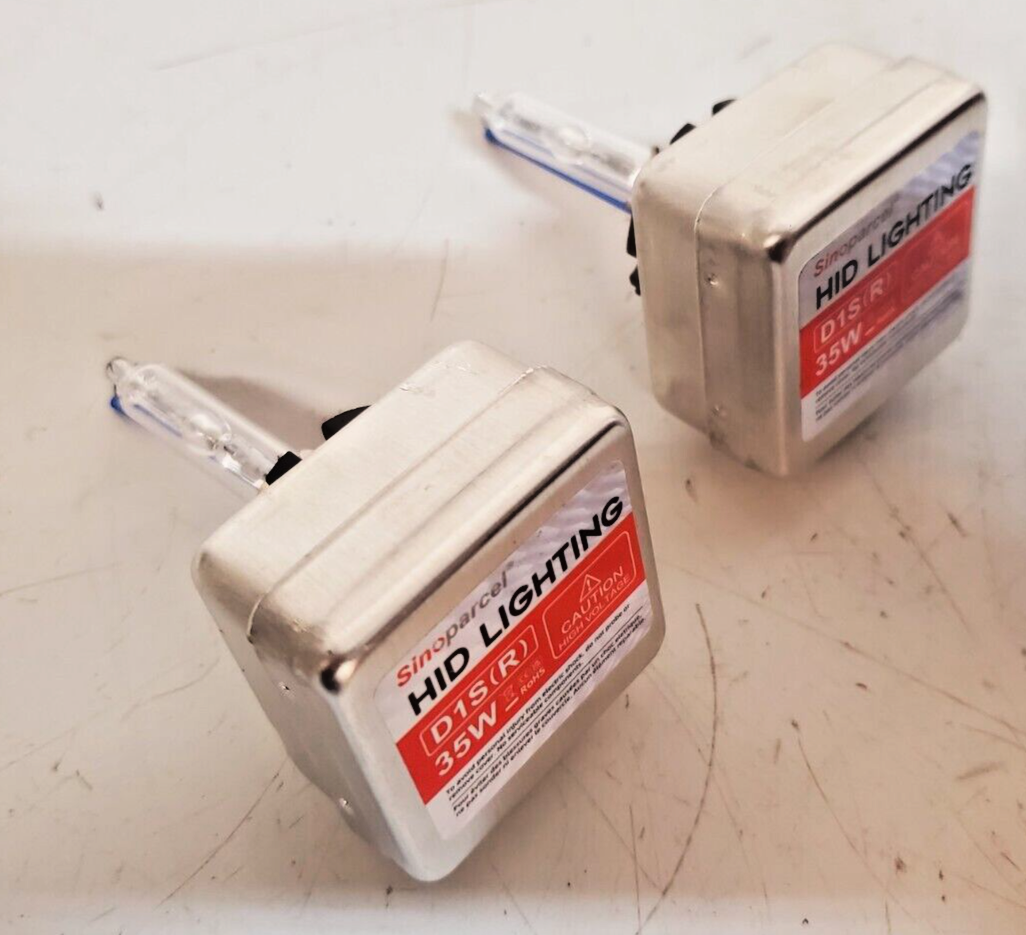 2 Quantity of Sinoparcel Xenon HID Lighting Bulbs 35W D1S(R) (2 Qty) - $27.07