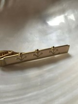 Vintage Anson Signed Goldtone w Flesh Enamel &amp; Abstract Flowers Tie Clip –  - £6.75 GBP