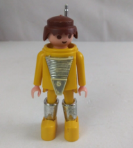Vintage 1974 Geobra Playmobil Yellow Astronaut 3&quot; Toy Figure - $6.78