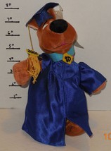 Vintage Hanna-Barbera 8&quot; 2001 graduation Scooby Doo plush toy in cap gown - £19.30 GBP