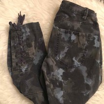 H&amp;M Splatter gray black side lace up crop jeans size 6 - £19.86 GBP