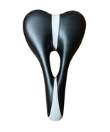 DADI S26-8 Deep Groove Cutaway Bicycle Saddle Seat Black and White - $426.65 MXN