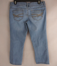 Aeropostale Women&#39;s Whiskered Distressed Embroidered Capri Jeans Size 7/8 - £11.45 GBP