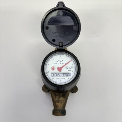 Neptune 5/8 x 3/4 T-10 Brass Water Meter Direct Read Gallon Used - $79.19
