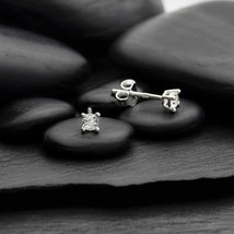 Sterling Silver Solitaire Post Earring with Nano Gem 3x3mm - €17,68 EUR