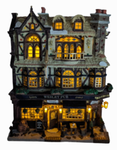 Lemax Essex Street Facade WESLEY PUB BAR Wall Hanging Free Standing Chri... - $95.98