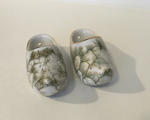 Porcelain Dutch Shoes Gold Trim Marbled - $9.49