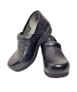 Dansko XP 2.0 Black Floral Tooled Clog Womens Size EU 38 US 7.5 8 Leather - $2,068.48 MXN