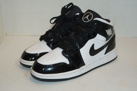 Nike Jordan 1 Mid Carbon Fiber Black/White DD2192-001 5.5Y Youth Sneaker... - £63.30 GBP
