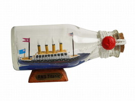 [Pack Of 2] Titanic Model Ship in a Glass Bottle 5&quot;&quot; - £46.19 GBP