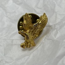 Flying Bald Eagle Bird Animal Enamel Lapel Hat Pin Pinback - £4.60 GBP