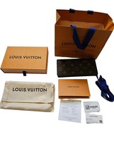 Authenticity Guarantee 
Louis Vuitton Brazza Wallet MONOGRAM Bi-Fold NWT... - £541.58 GBP