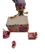 Shopkins Happy Places Bunny Laundry Milly Mops Doll Home  Lot 12 - $204.41 MXN