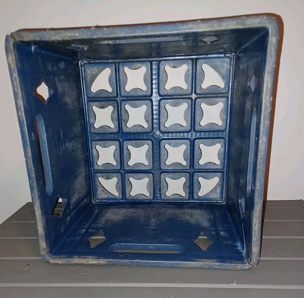 Vintage Blue STOCKER BROS. DAIRY Easton, PA Plastic Milk Crate Item image 3