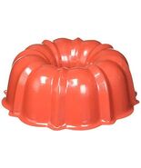 Nordic Ware Formed Bundt Pan, 12-Cup, Red - €24,26 EUR
