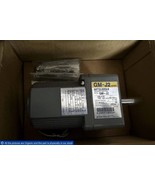 Mitsubishi GM-J2 Geared Motor 3-Phase 25W Parallel Shaft 100/120 RPM Rat... - $355.00