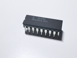 MB7054 Fujitsu PROM 4096-Bit 1Kx4 Programmable Read Only Memory IC Ceram... - $6.00