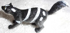 Mini Plastic Spotted Skunk Zoo Animal Figure - $2.72 CAD
