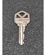 Vintage True Value KW1 Key 2&quot; - $126.71 MXN