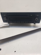 Audio Equipment Radio Am-fm-cd Receiver Fits 08-09 BMW 128i 913388 - £50.32 GBP