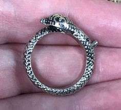 Silver Tone Textured Curling Snake Ring Size 7 Gothic Halloween Spooky Vibes - £7.01 GBP