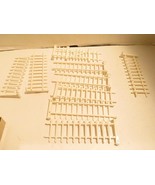 PLASTIC FENCE SECTIONS- 9 PIECES W/GATE- 0/027 SCALE- EXC.- S16 - $6.44 CAD