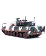 Leopard 2A4 Main Battle Tank with Snorkel &quot;Winter Camouflage&quot; German Arm... - $178.37 CAD