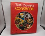 Betty Crocker&#39;s Cookbook Golden Press 1976 - $19.79