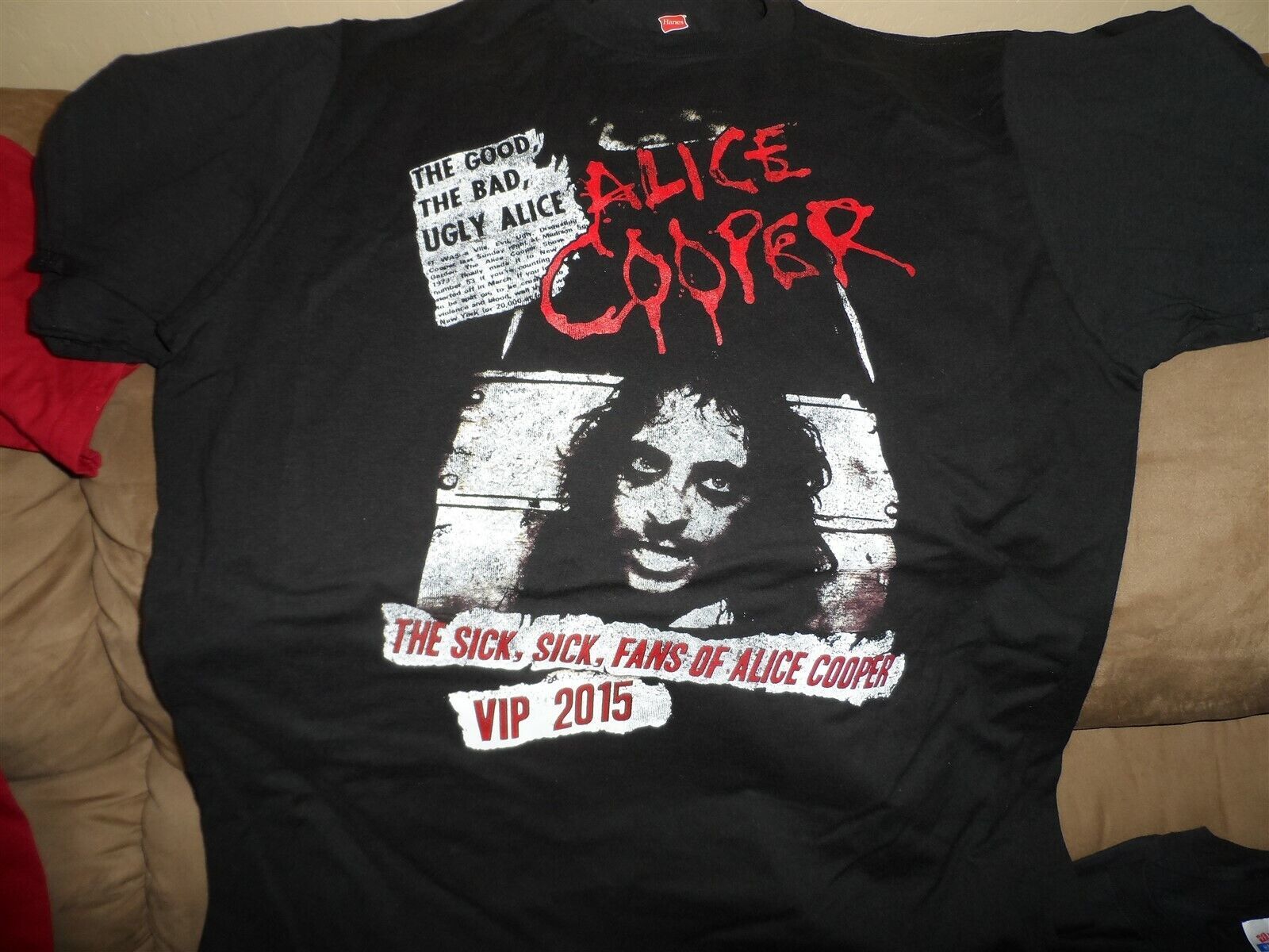 Primary image for Alice Cooper- 2015 VIP Sick, sick Fans of Alice Cooper T-Shirt ~Never Worn~ M L
