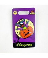 New 2024 Disney Stitch Halloween Pin Glows in the Dark Moon Pumpkin Creepy - $418.61 MXN