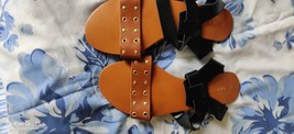 NEW Womens NEW Look size 4 Multicoloured Sandals Express Shipping - $27.00