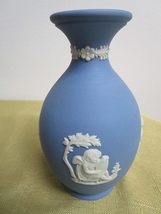 Wedgewood Blue and Green Jasperware 2 vases Original [91] - £34.54 GBP