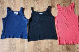 3 Tank Tops Size Juniors Size Large Blu Black Redish Vintage - $184.14 MXN