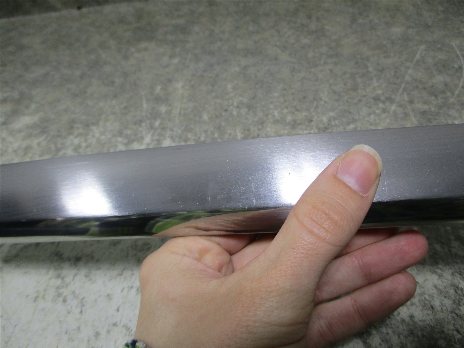 FRIGIDAIRE RANGE HANDLE DEEP SCRATCHES PART # 318919602 Item image 4