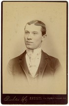 Circa 1890&#39;S Cabinet Card Stunning Young Man Suit Richter &amp; Co Philadelphia Pa - £7.43 GBP