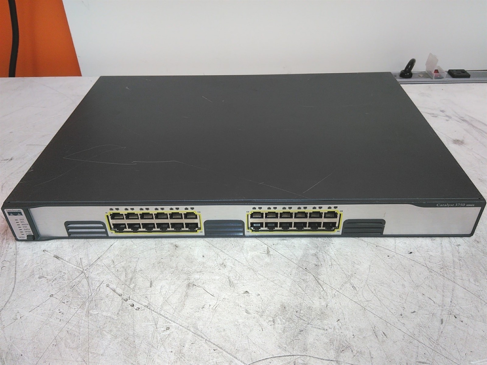 Cisco Catalyst 3750 WS-C3750G-24T-E 24-Port Ethernet Network Switch - $41.42