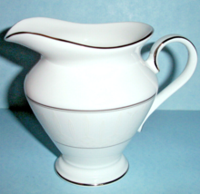 Waterford China Lismore Platinum Footed Creamer England NEW 1st Quality ... - €33,00 EUR
